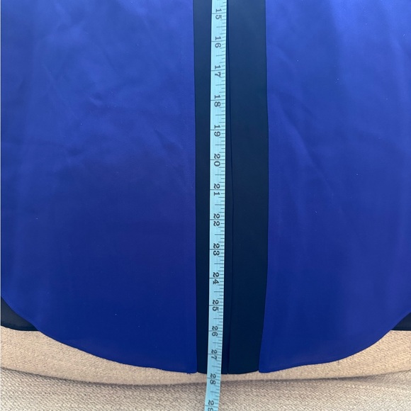 Elegant Black and Blue Women's Silk Top by Elie Tahari, size S, EUC! - Picture 10 of 11